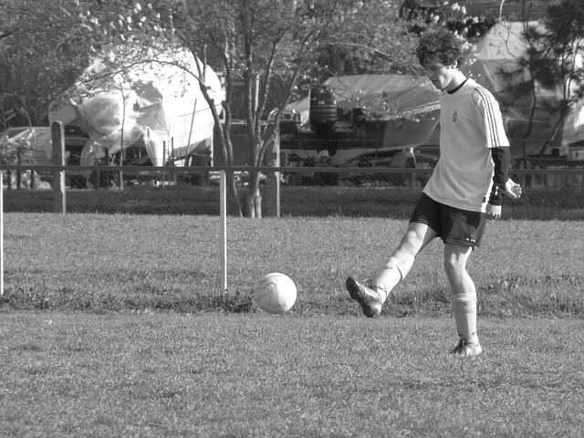 并非孤
